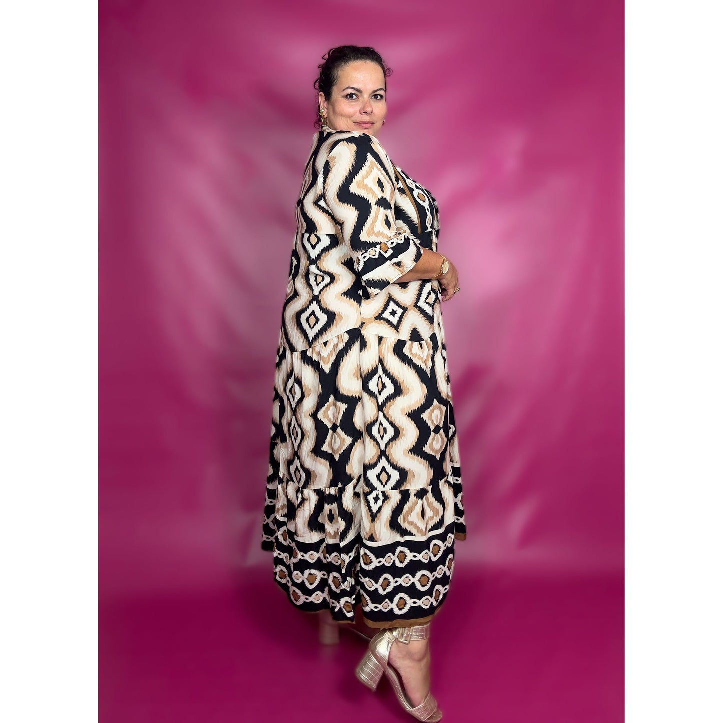 ROBE AZTEQUE NOIRE ET SABLE L'indisciplinée
