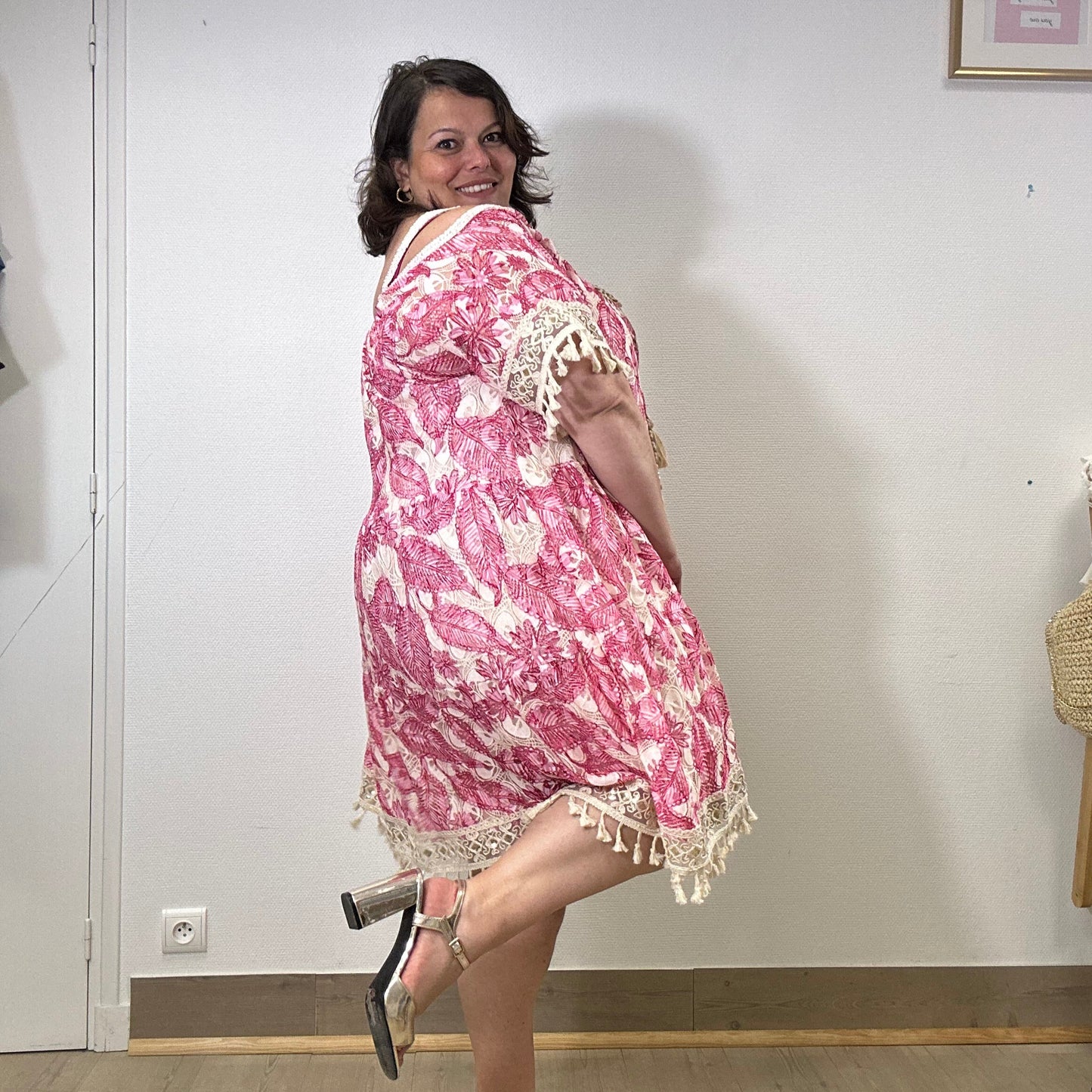 ROBE DENTELLE BRETELLE