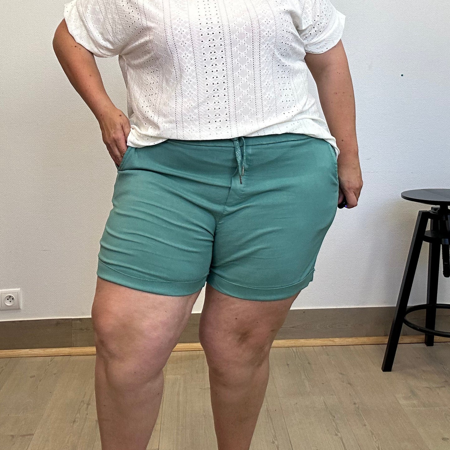 SHORT CELADON