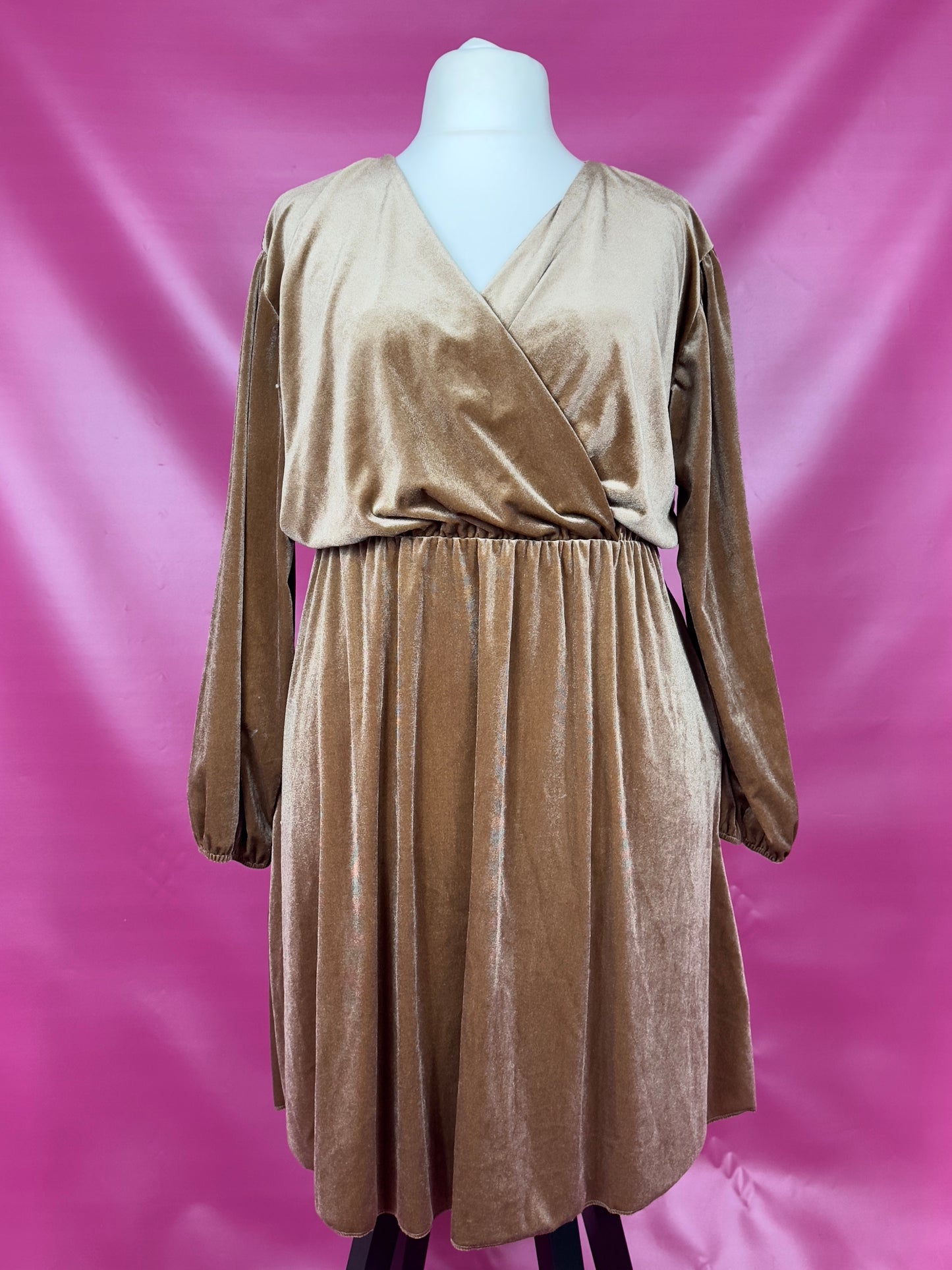 ROBE EN VELOURS DORÉE - GRANDE TAILLE - GOLD