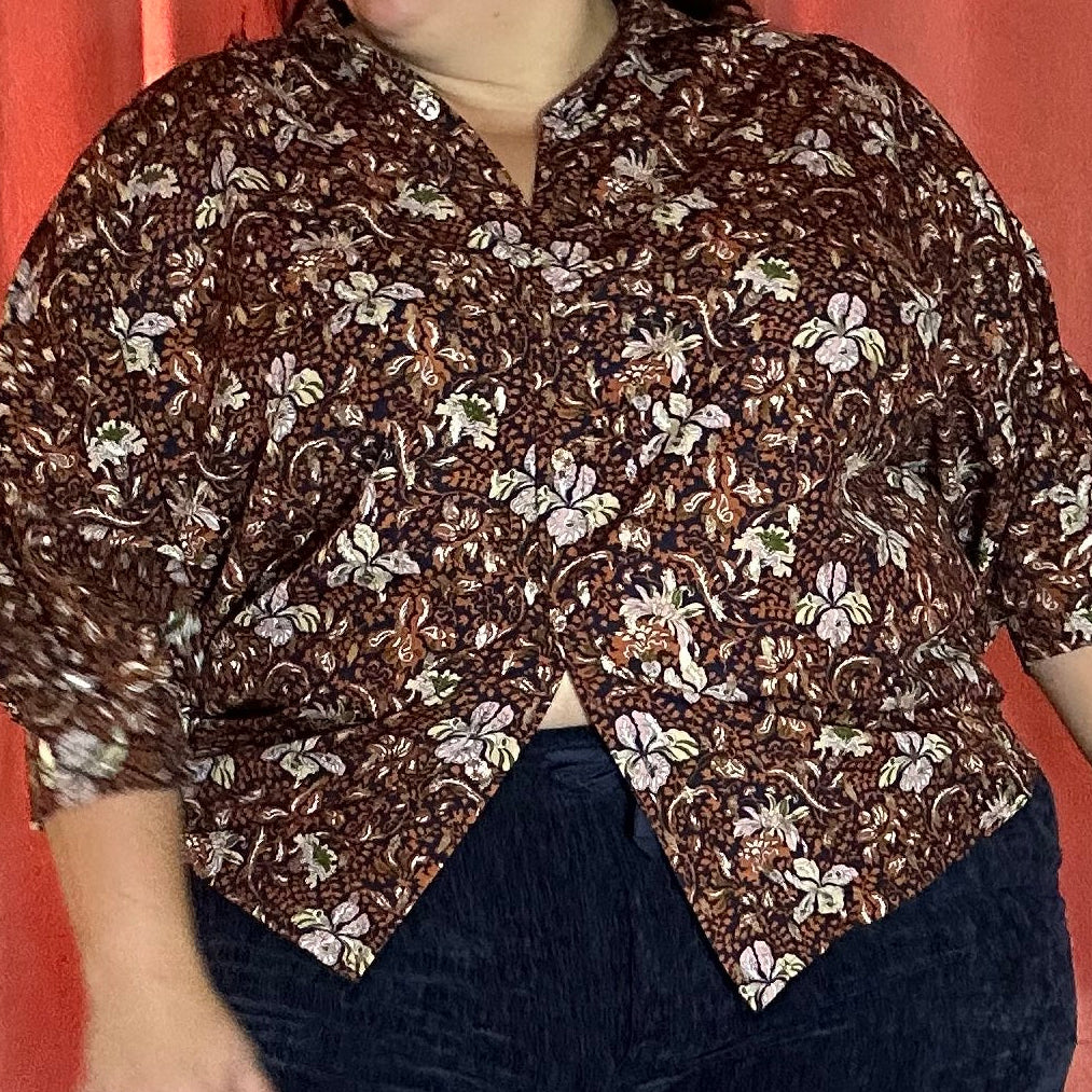 CHEMISE MOTIF FLEURI ET DORURE