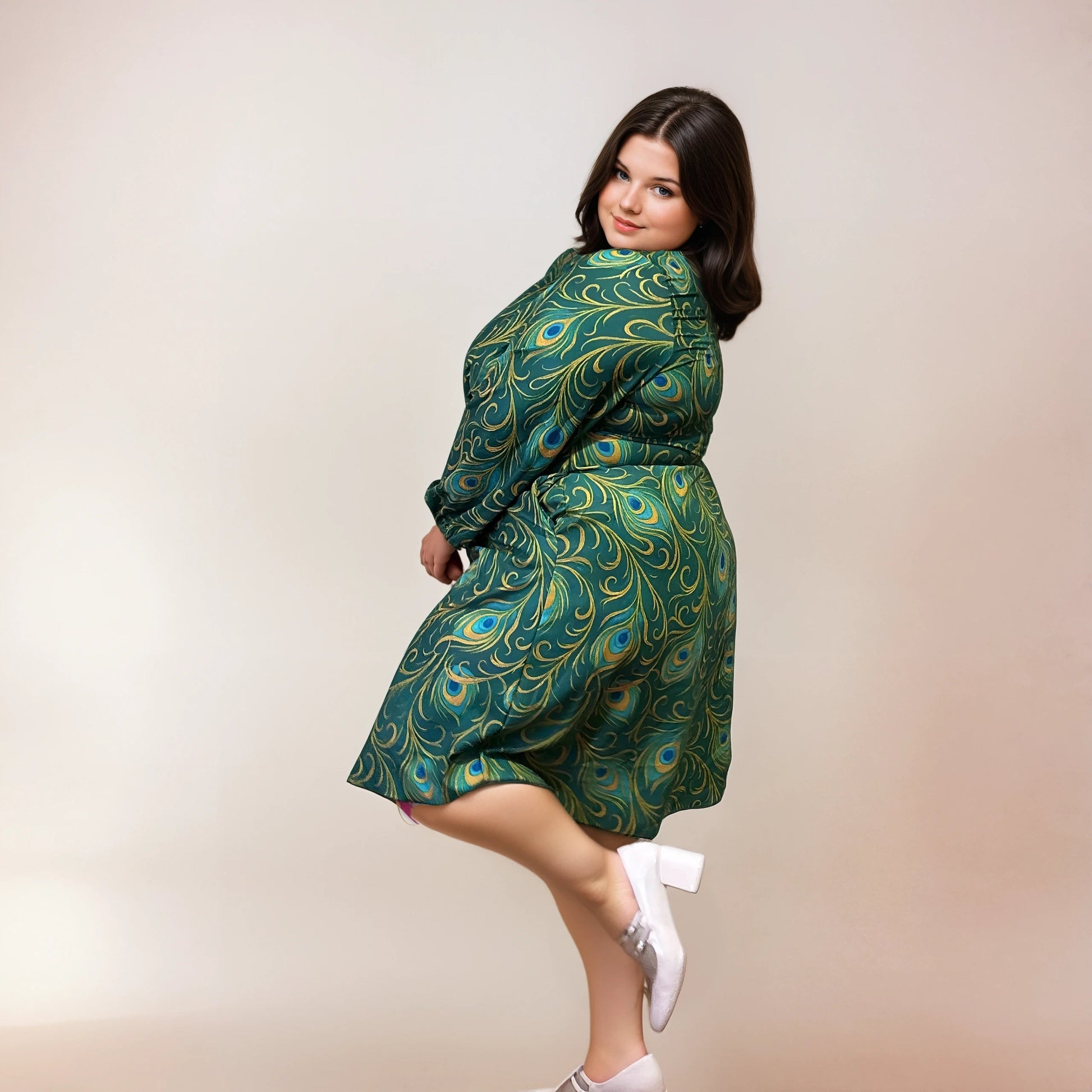 ROBE CACHE-COEUR PEACOCK L'indisciplinée