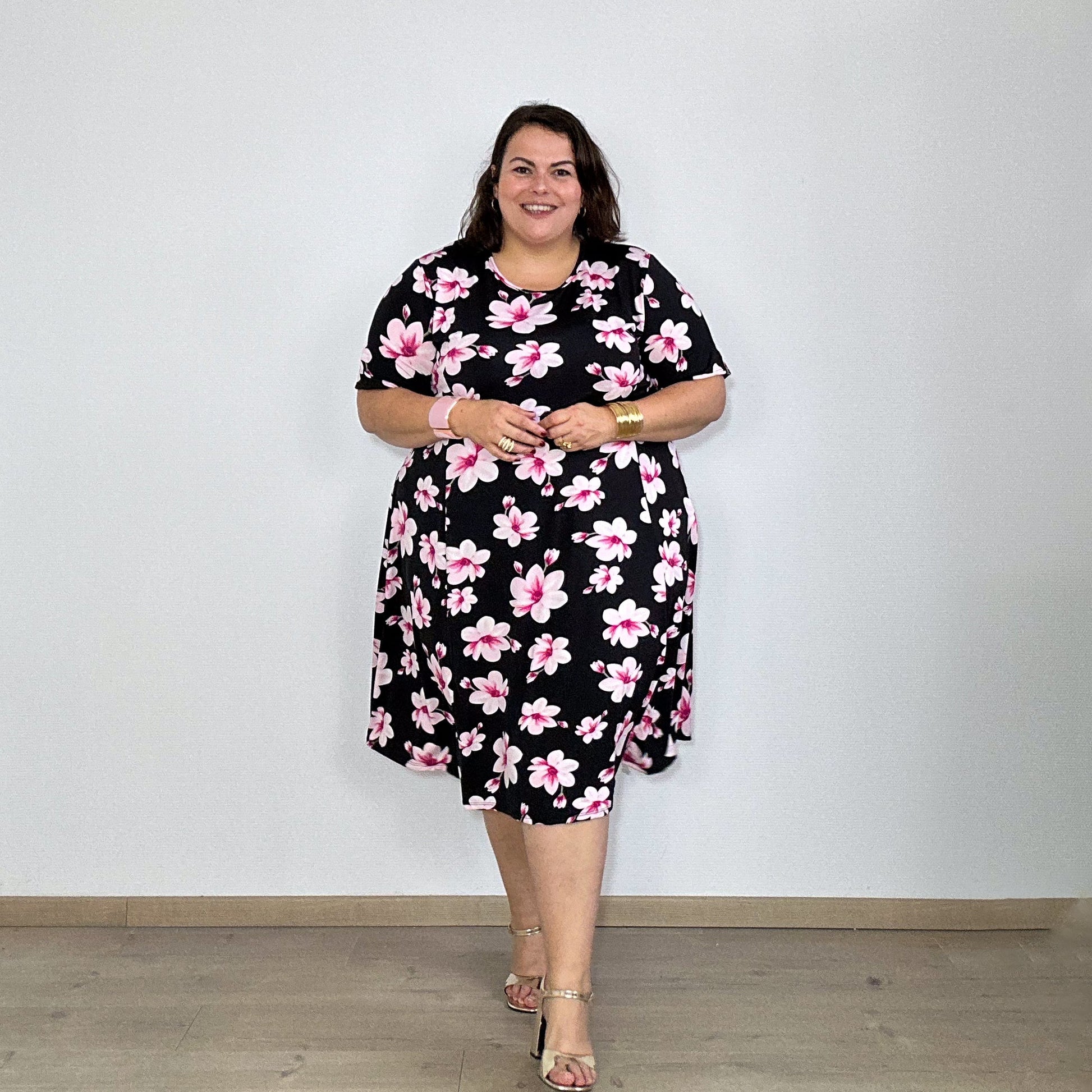ROBE NOIR FLEURS ROSE L'indisciplinée