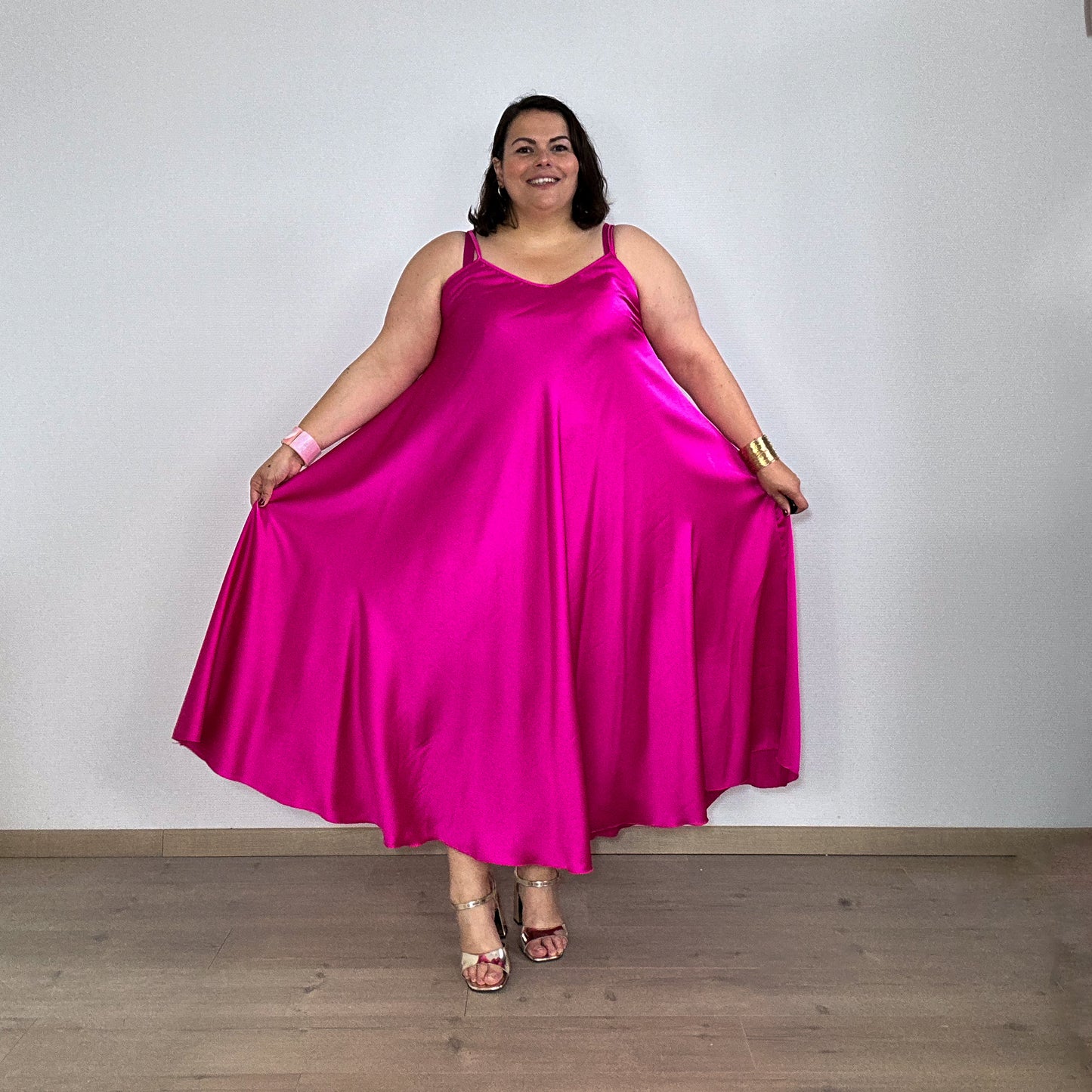ROBE SATINÉE FUXIA