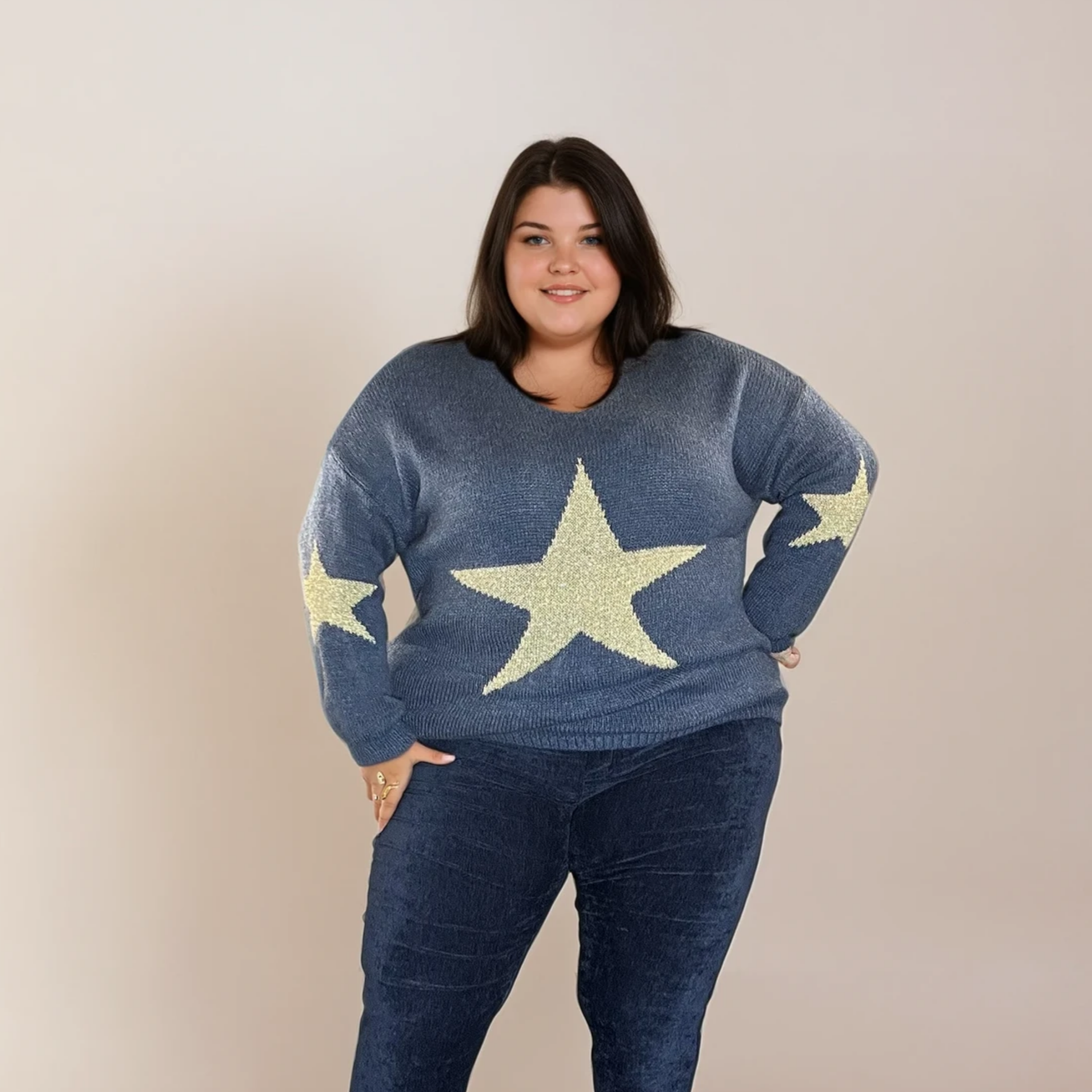 PULL BLEU ET ÉTOILE DORÉ L'indisciplinée