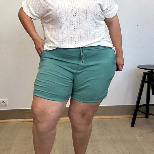 SHORT CELADON