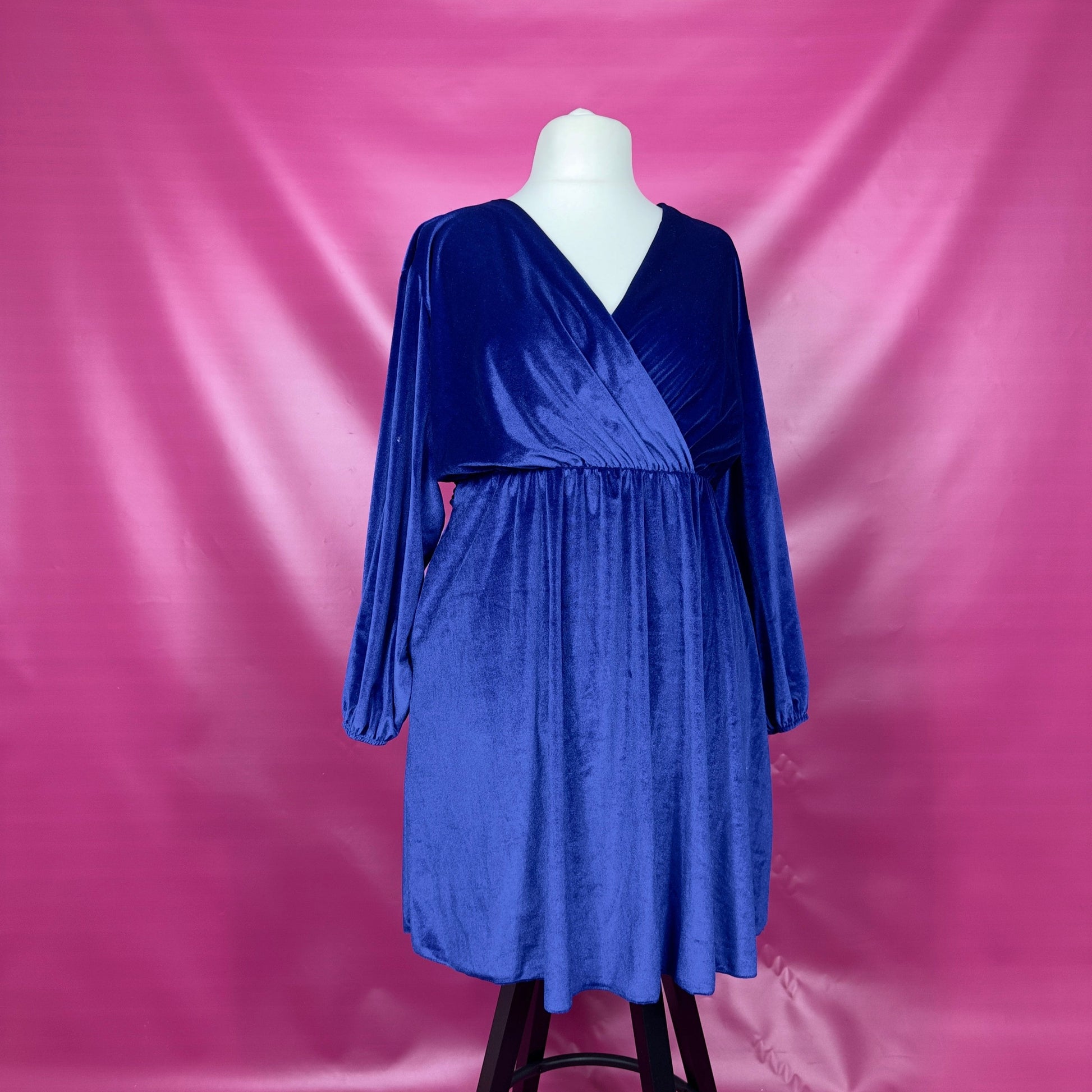 ROBE EN VELOURS BLEU ROI L'indisciplinée