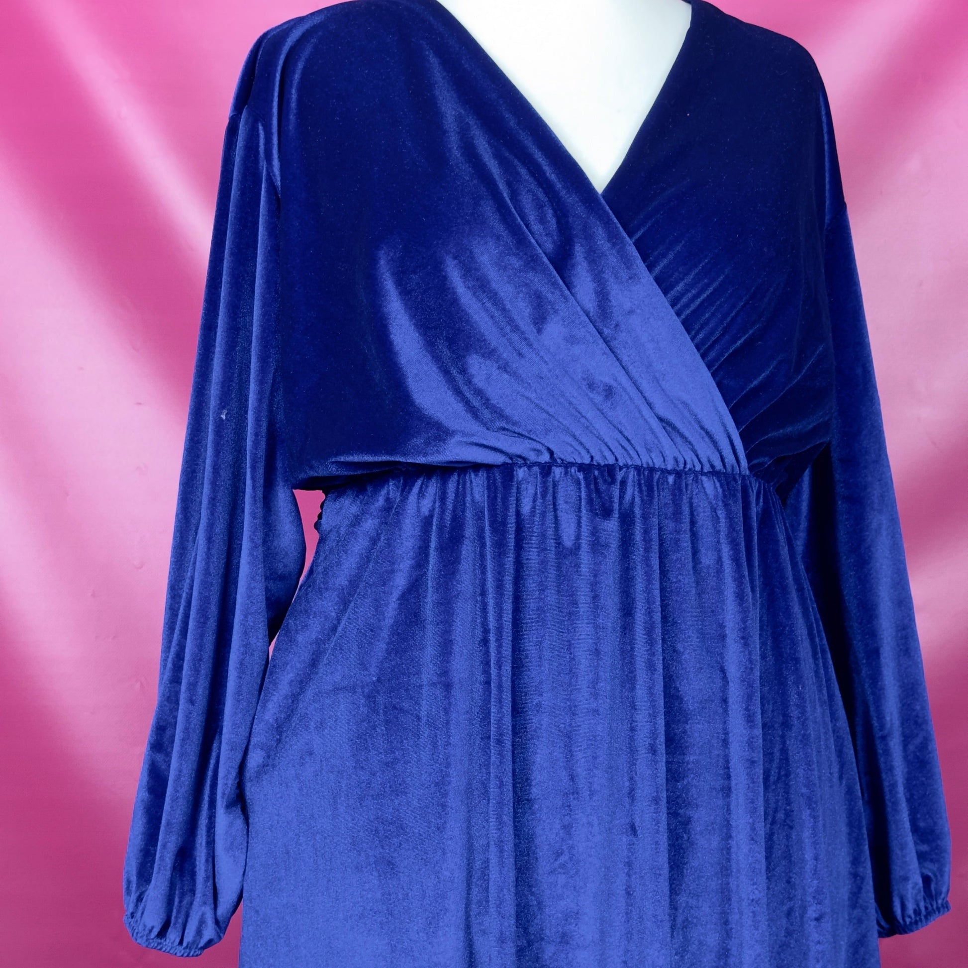 ROBE EN VELOURS BLEU ROI L'indisciplinée