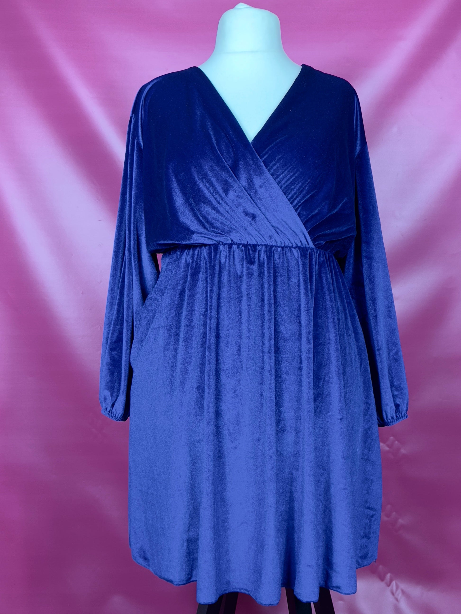 ROBE EN VELOURS BLEU ROI L'indisciplinée