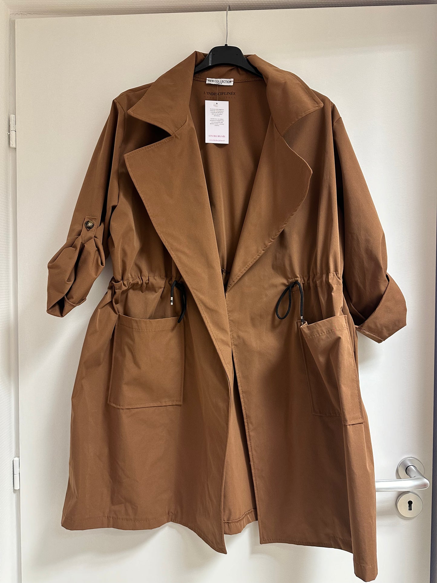TRENCH COURT CAMEL