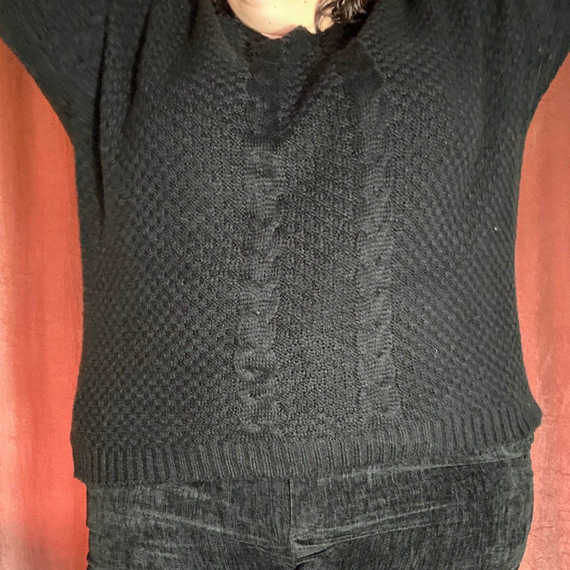 PULL COL V TORSADÉ L'indisciplinée