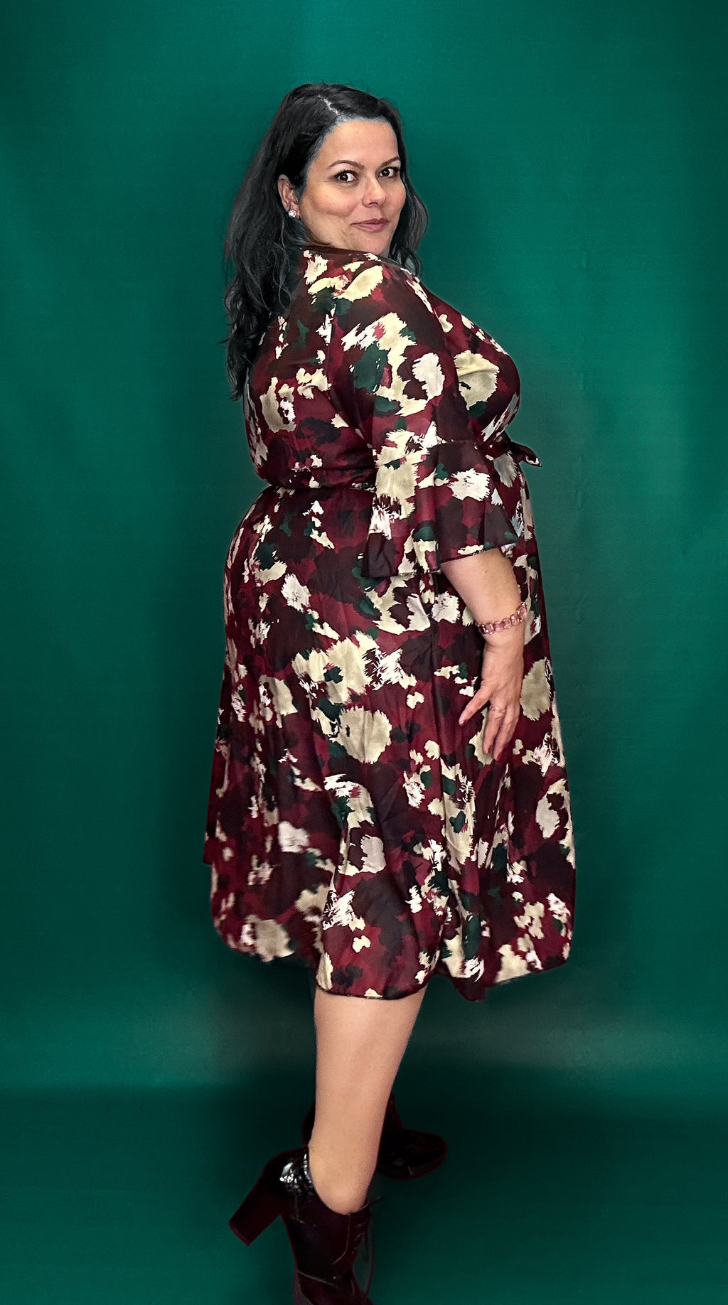 ROBE ECARLATE MOTIF ARMY BORDEAUX L'indisciplinée