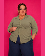 Chemise fluide ajustable kaki grande taille
