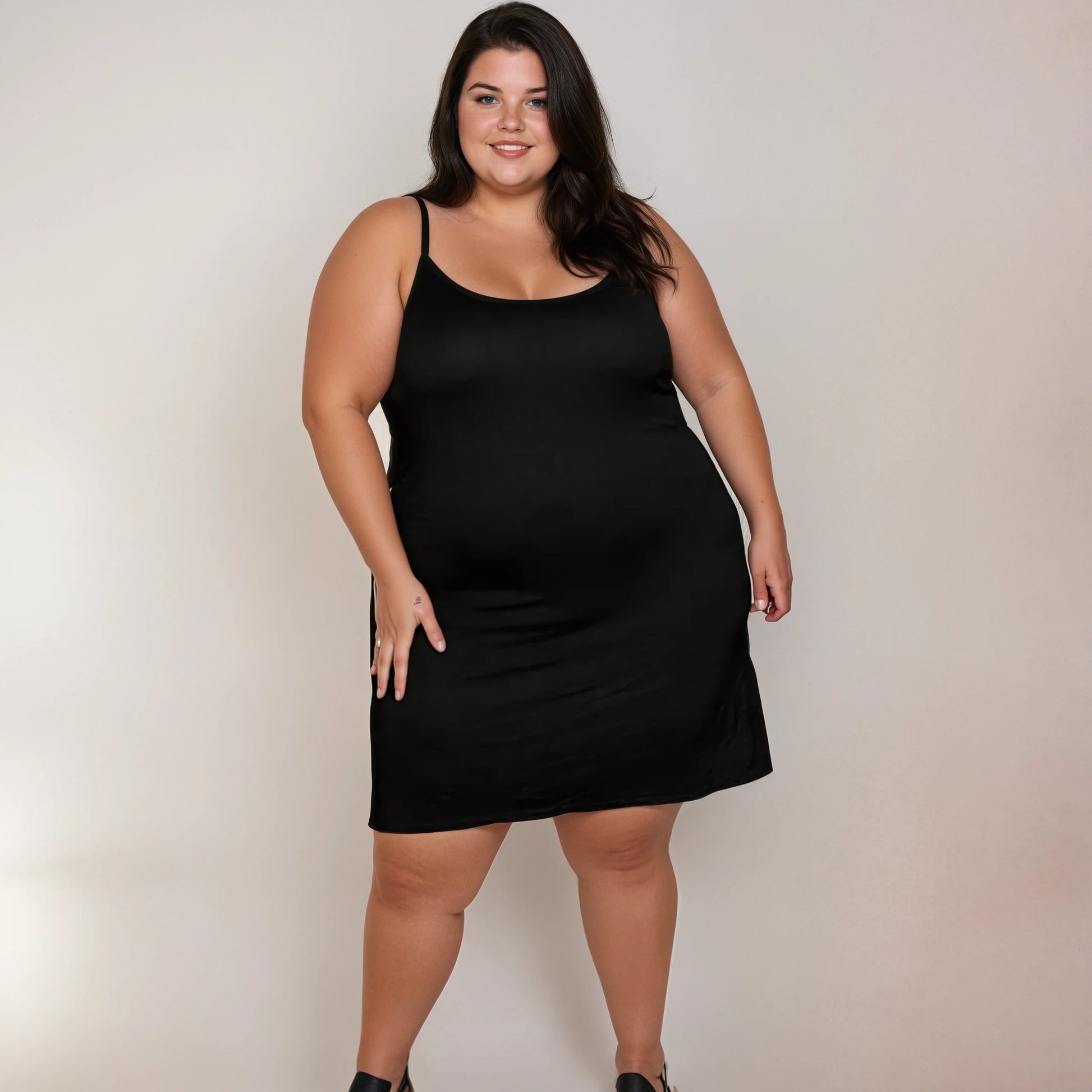 ROBE A BRETELLE NOIR L'indisciplinée