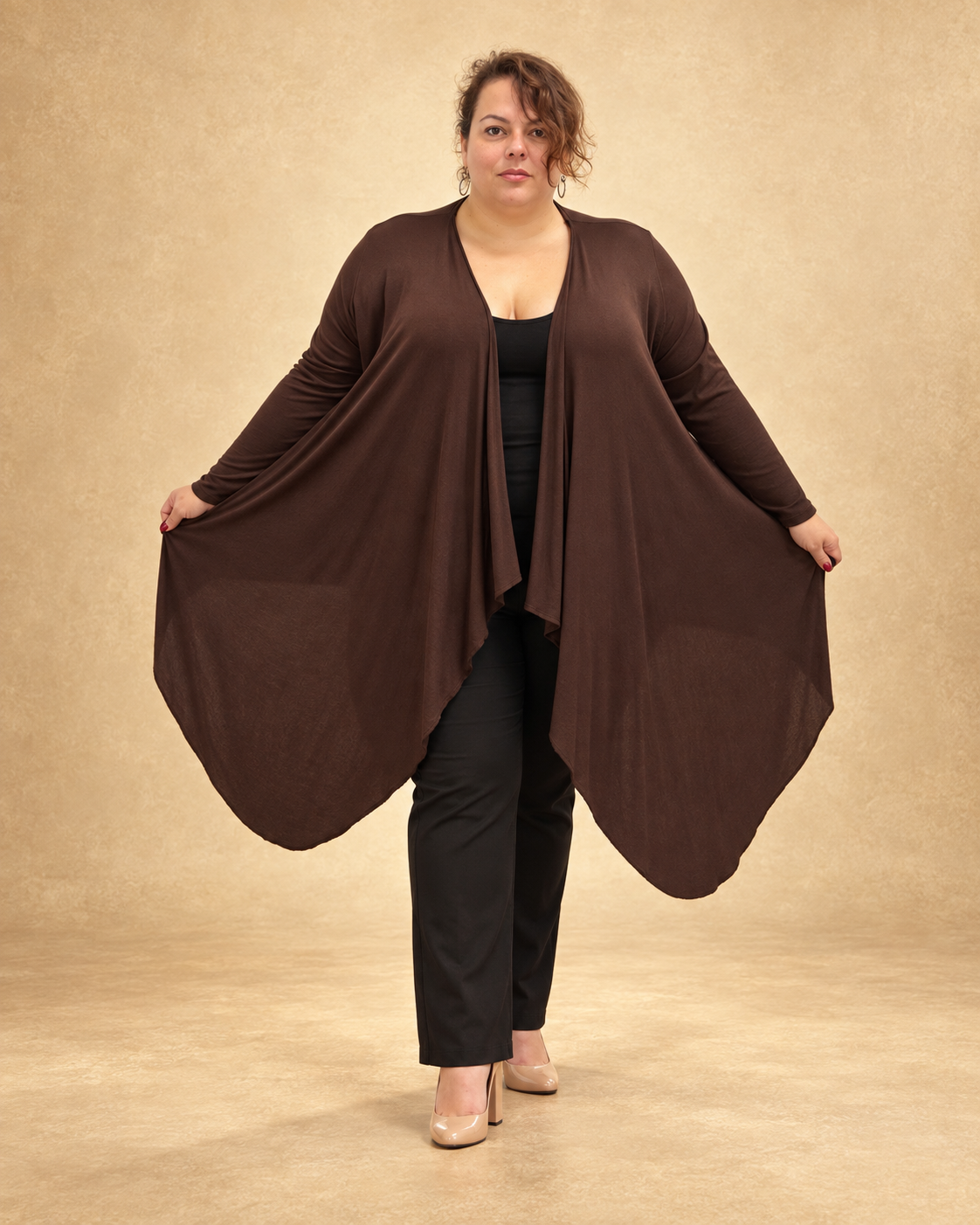 Gilet Cascade chocolat porté, vue de face déployée