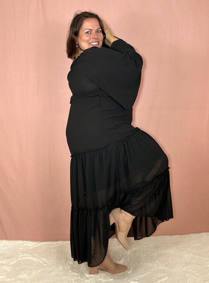 ROBE CARLOTTA NOIRE L'indisciplinée